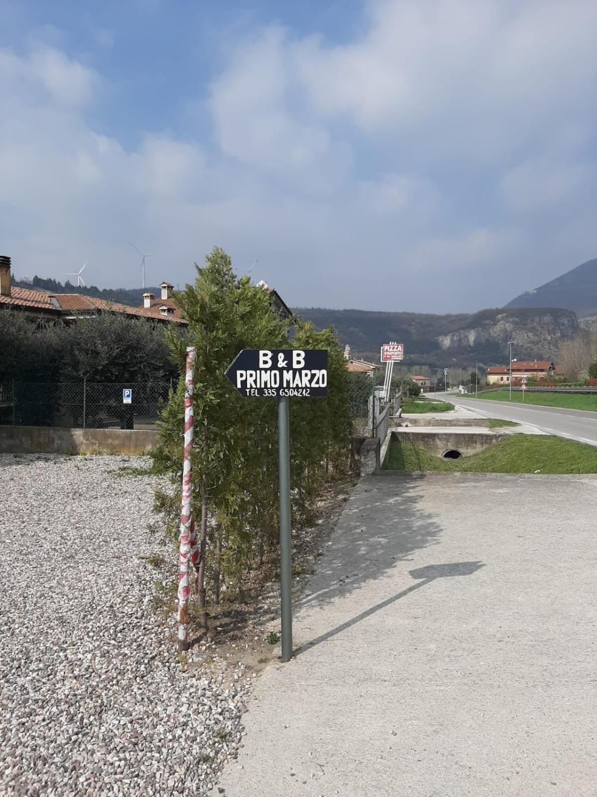 Bed and Breakfast B.B. Ferretti House Volargne Esterno foto